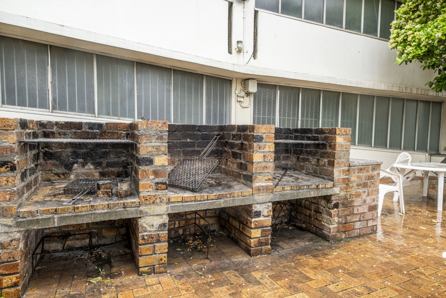 3 Bedroom Property for Sale in Strand Central Western Cape